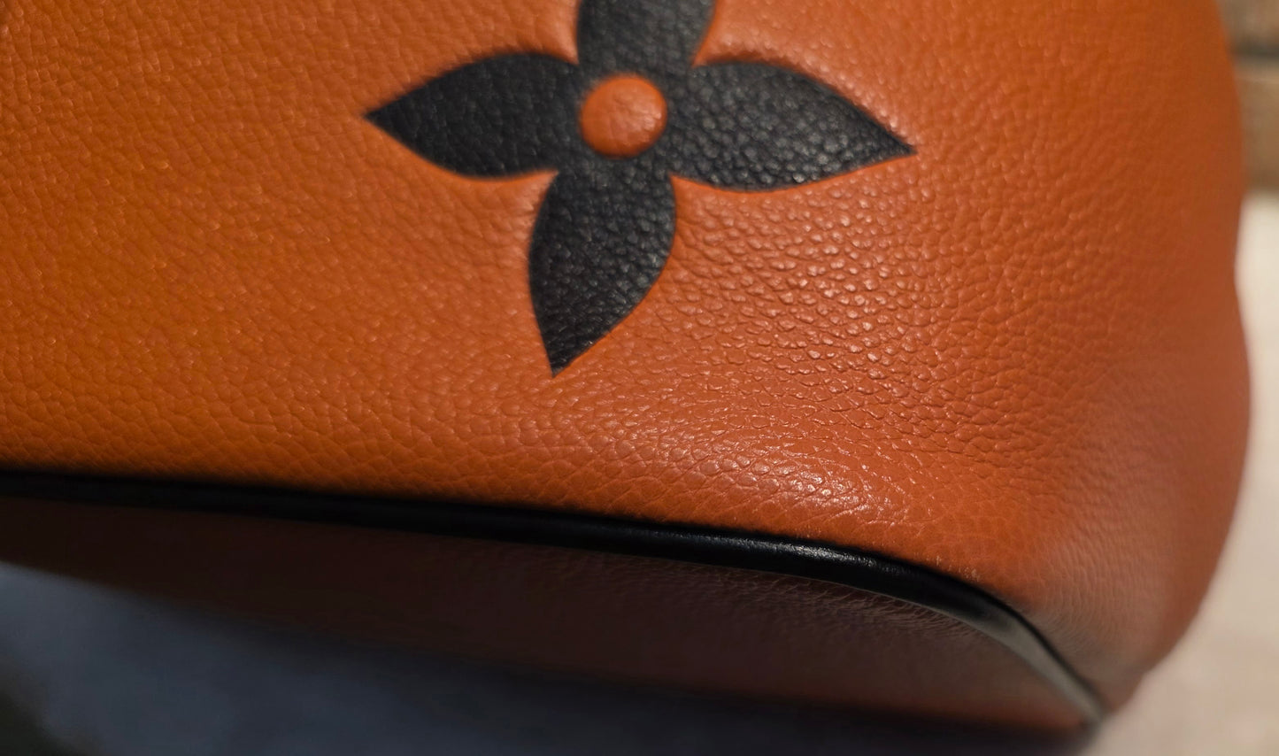Authentic Louis Vuitton Crafty NeoNoe MM Giant Monogram in Caramel