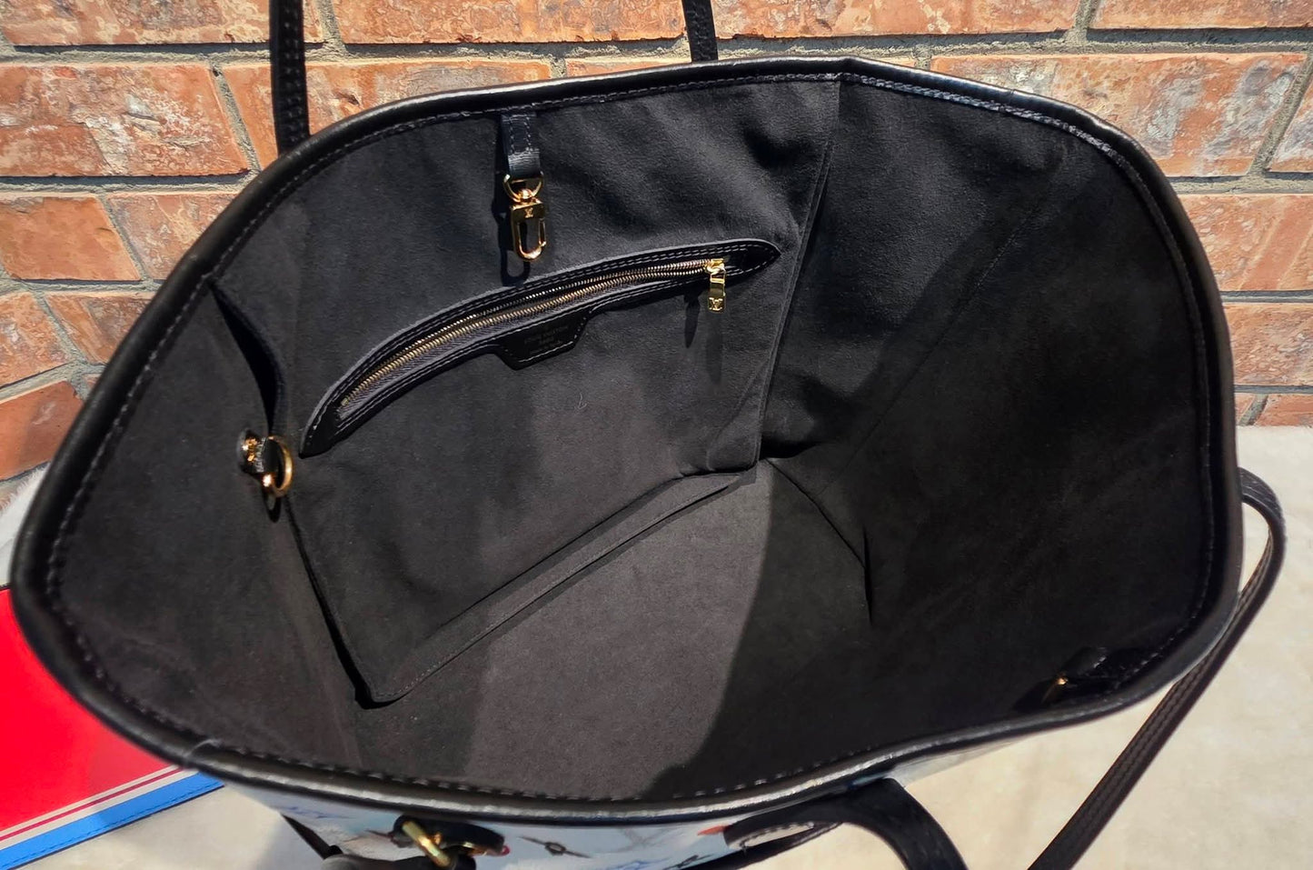 Authentic Louis Vuitton Neverfull MM with Pouch Game On Collection