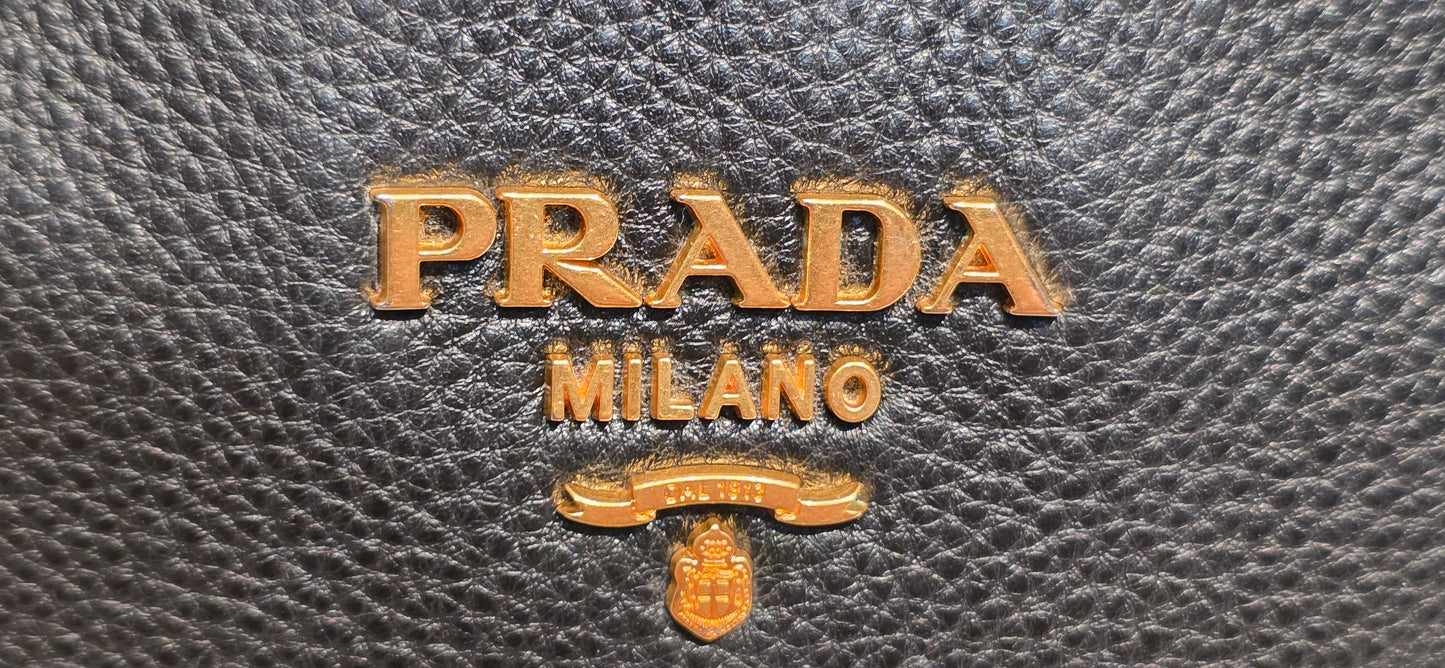 Authentic Prada Bandoliera Vitello Phenix Crossbody Bag