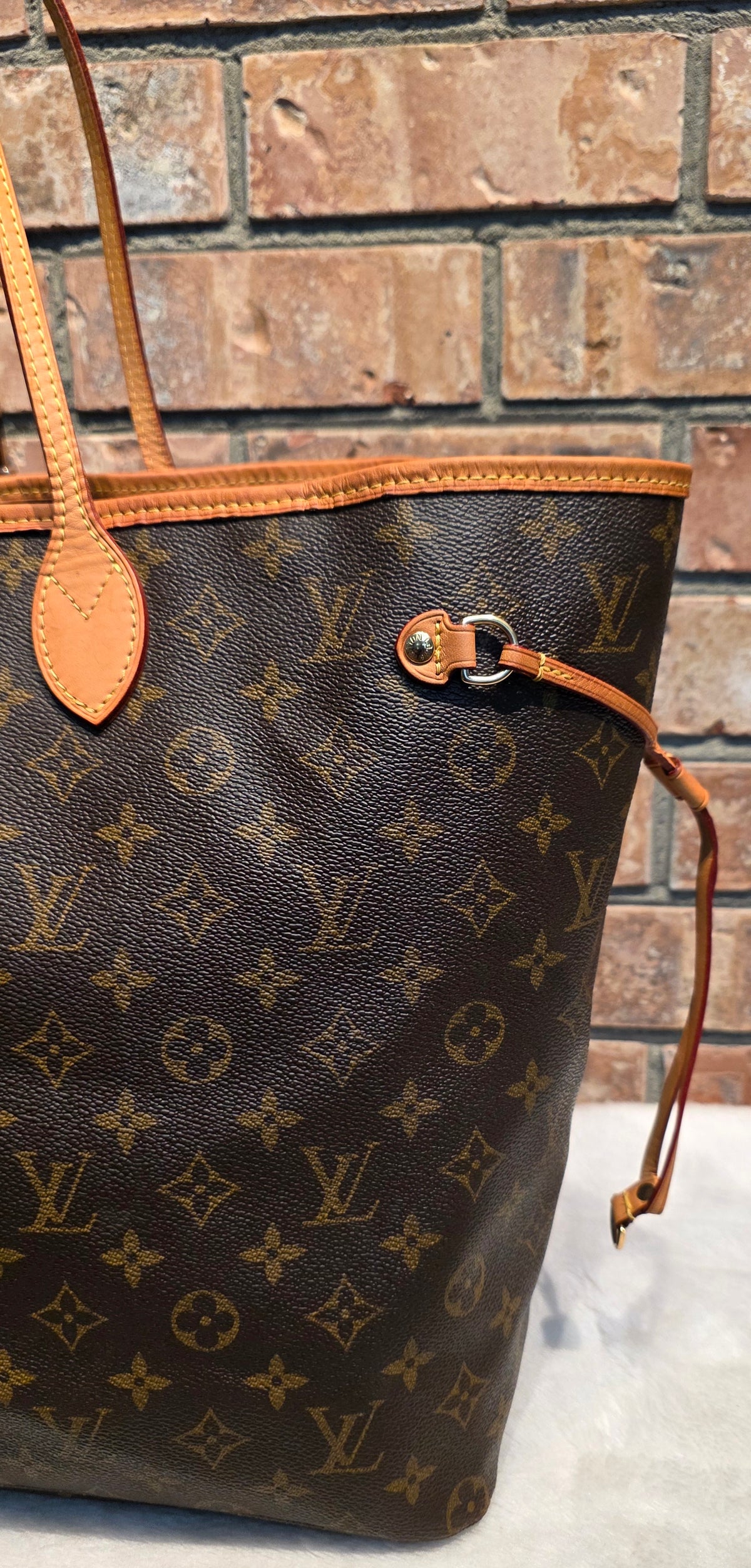 Authentic Louis Vuitton Neverfull GM Monogram