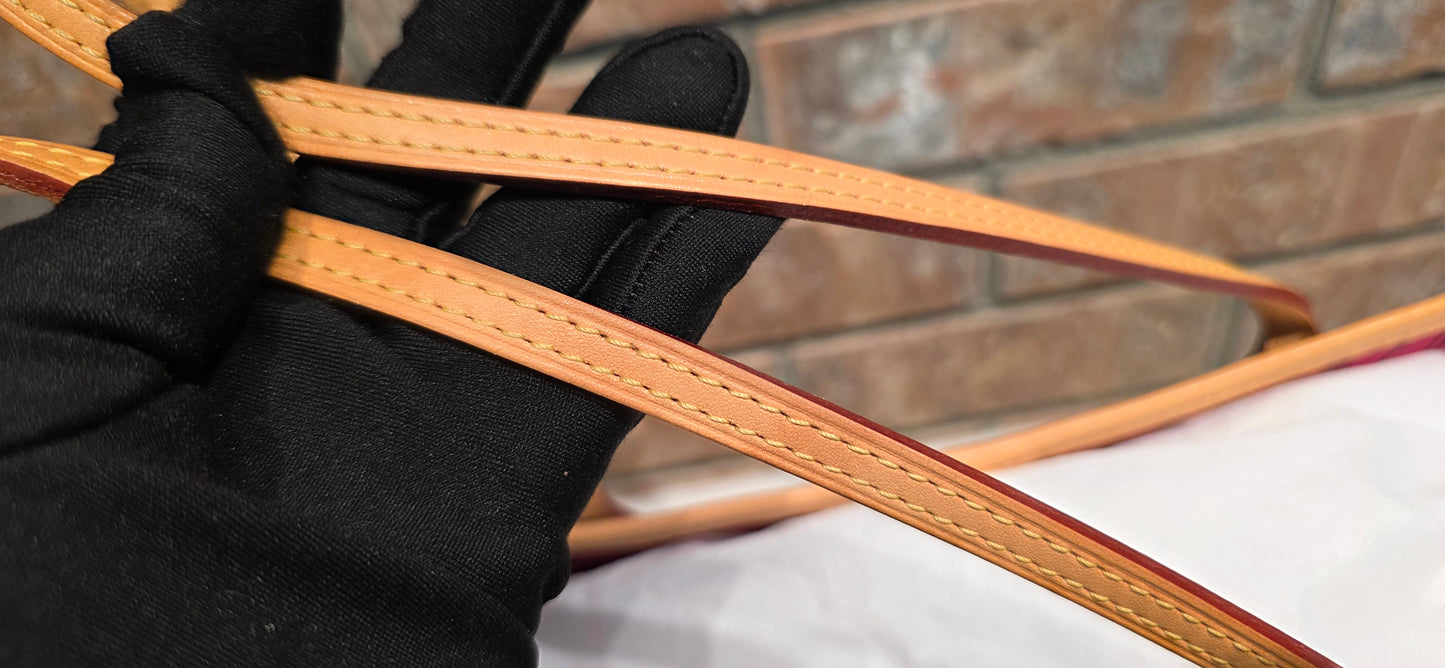 Authentic Louis Vuitton Neverfull MM (Pivoine Interior)