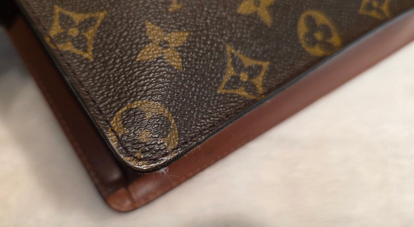 Authentic Louis Vuitton Monceau 26