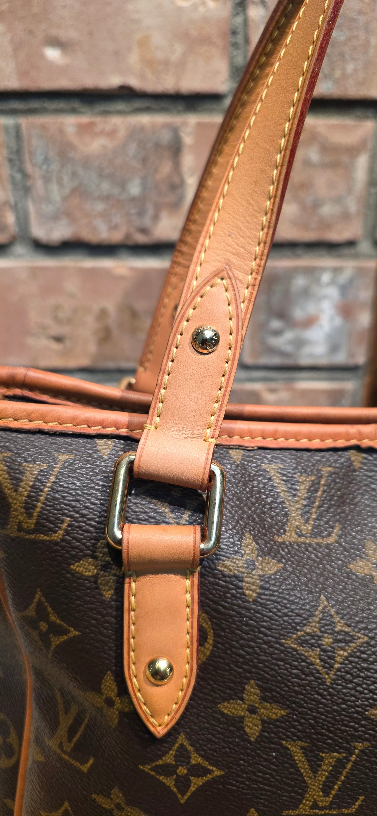 Authentic Louis Vuitton Estrella MM