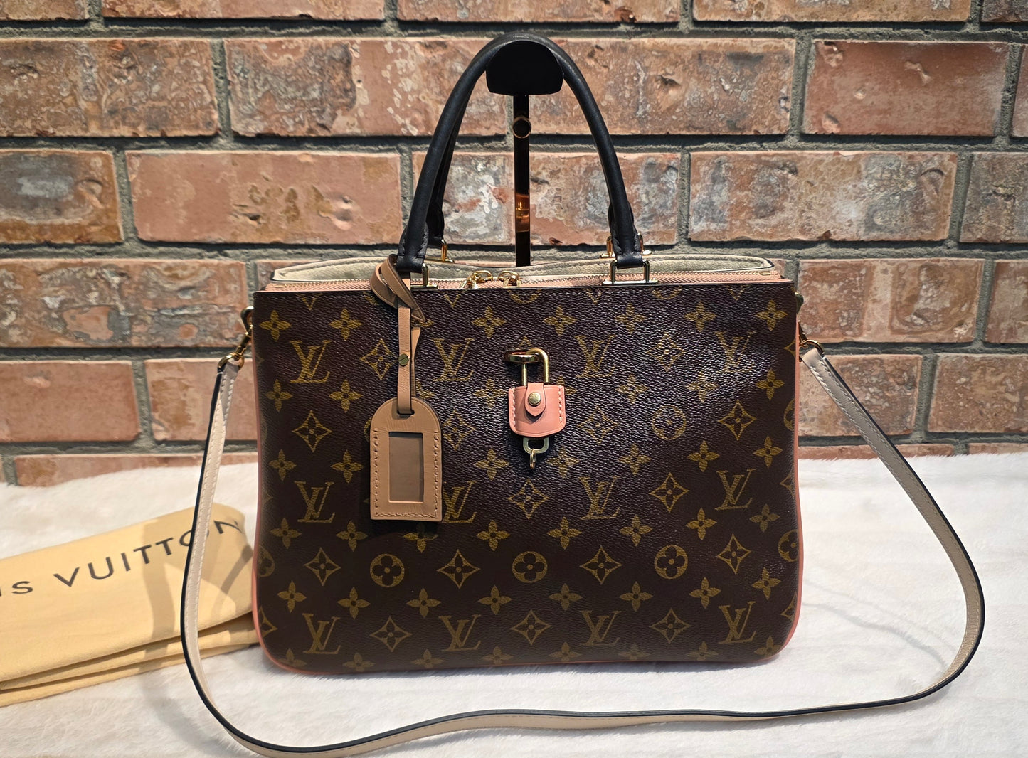 Authentic Louis Vuitton Millefeuille Sesame Peche Tote