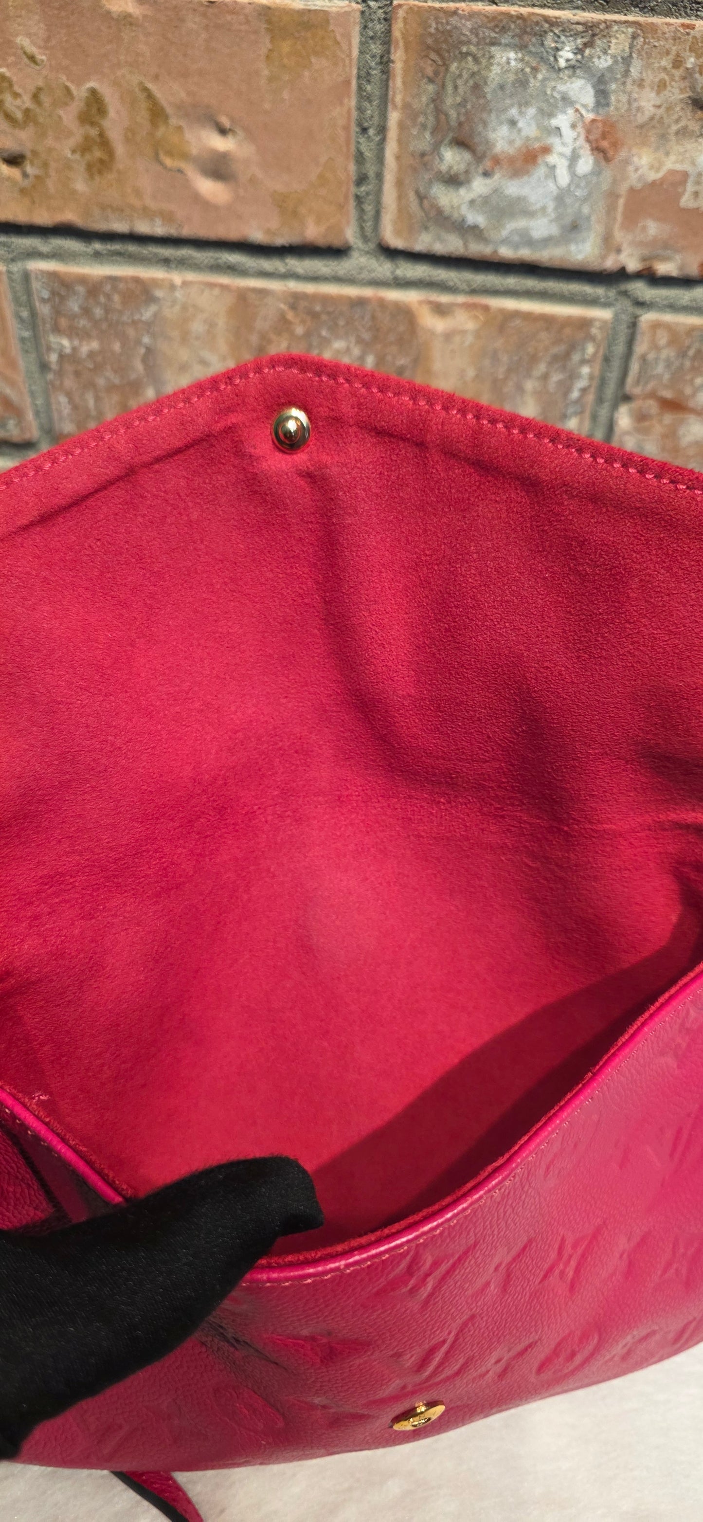 Authentic Louis Vuitton Twice/Twinset Pochette in Dahlia Pink