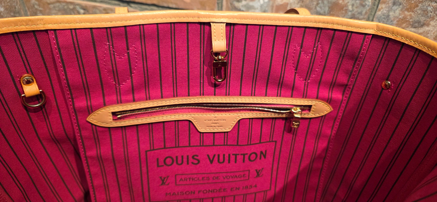 Authentic Louis Vuitton Neverfull MM (Pivoine Interior)