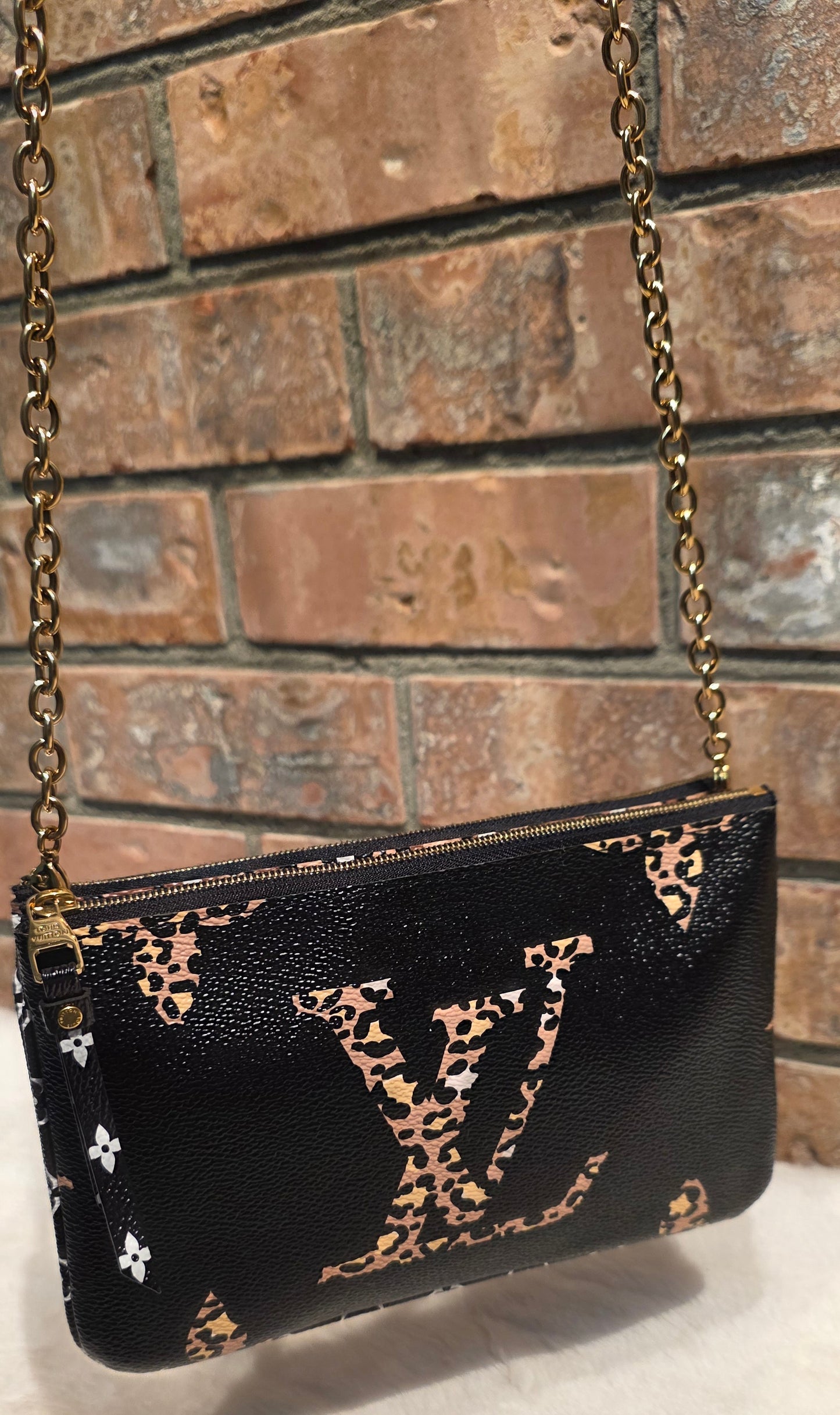 Authentic Louis Vuitton Double Zip Pochette Giant Monogram Jungle Edition