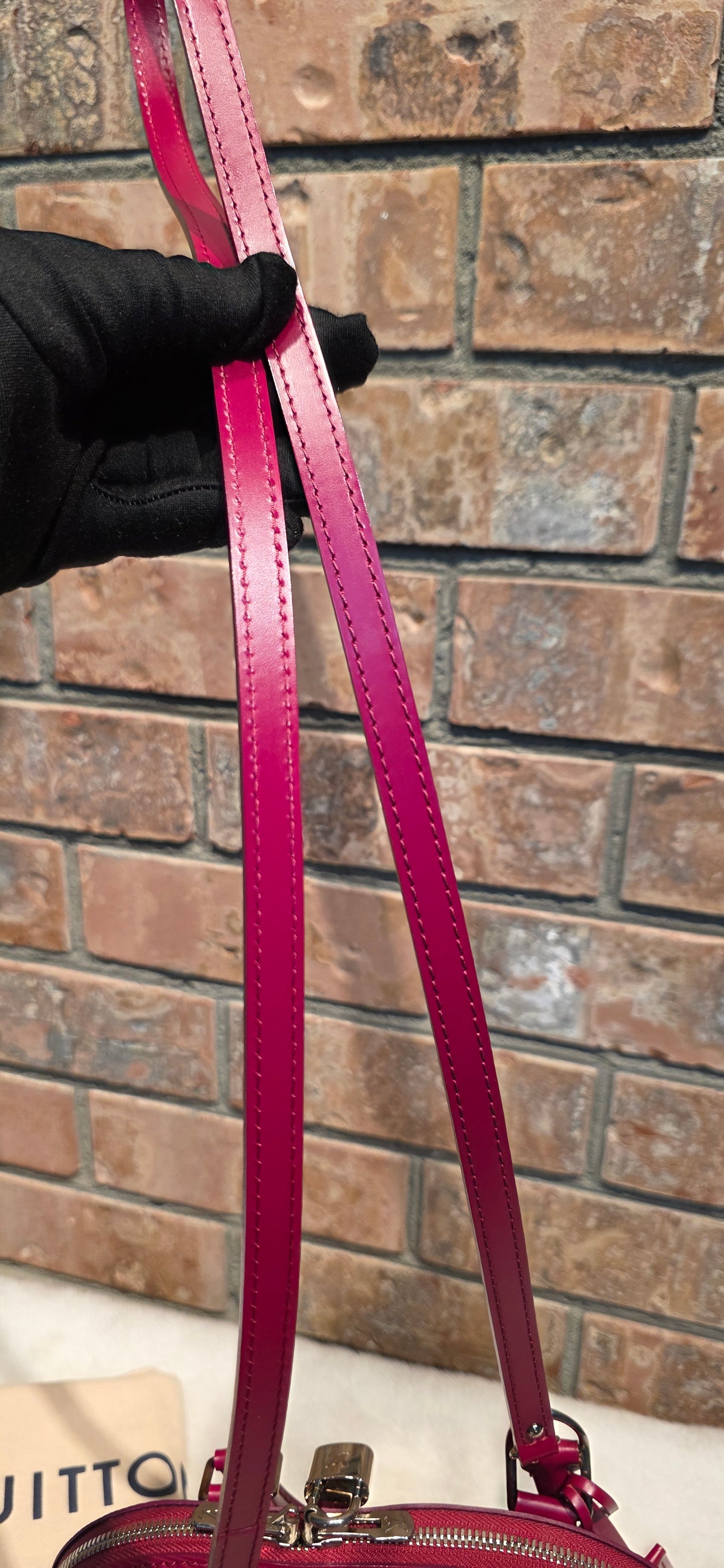 Authentic Louis Vuitton Alma BB Epi Leather in Fuchsia