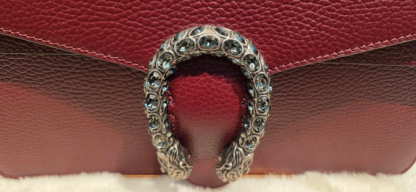 Authentic Gucci Dionysus Shoulder Bag in Burgundy