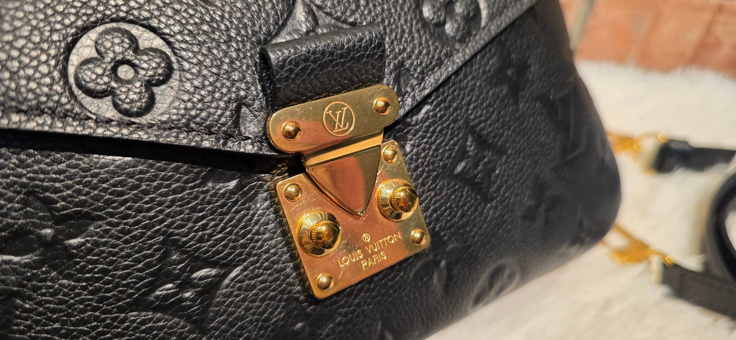 Authentic Pochette Metis Empreinte Noir