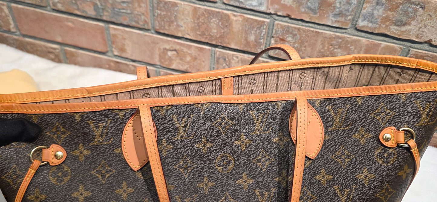 Authentic Louis Vuitton Neverfull MM Monogram
