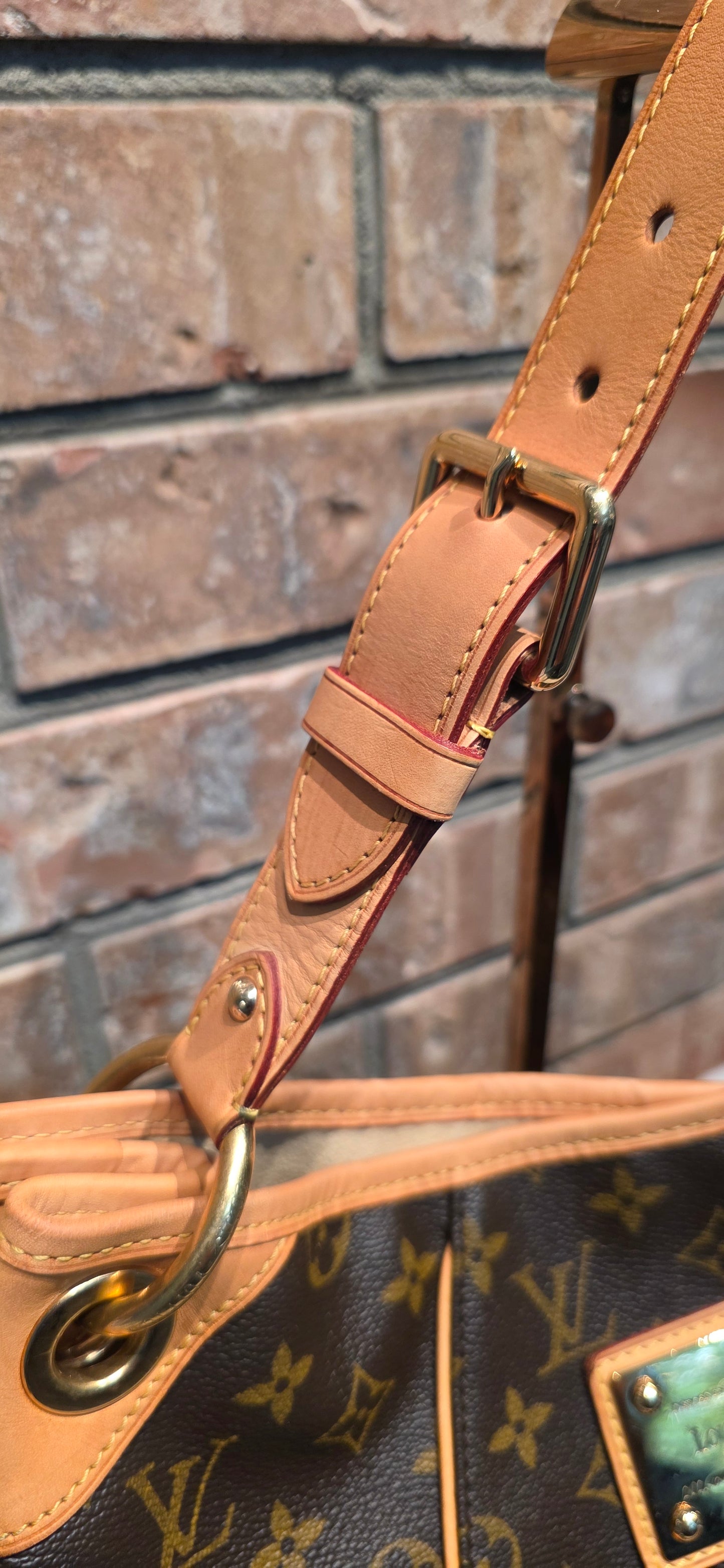 Authentic Louis Vuitton Galliera PM Monogram