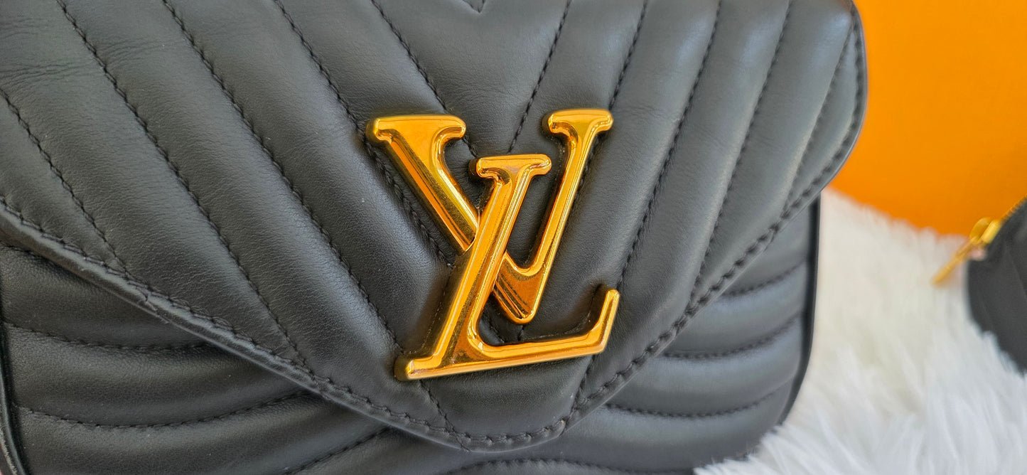 Authentic Louis Vuitton New Wave Multipochette Noir