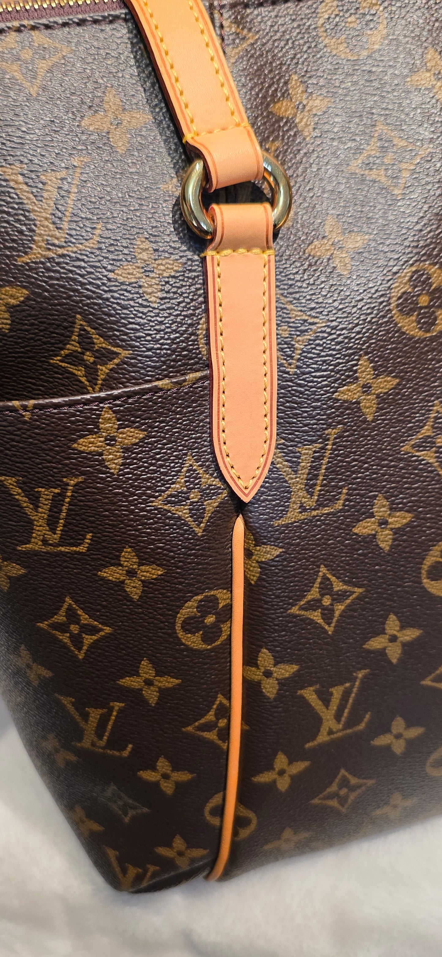 Authentic Louis Vuitton Totally MM Monogram