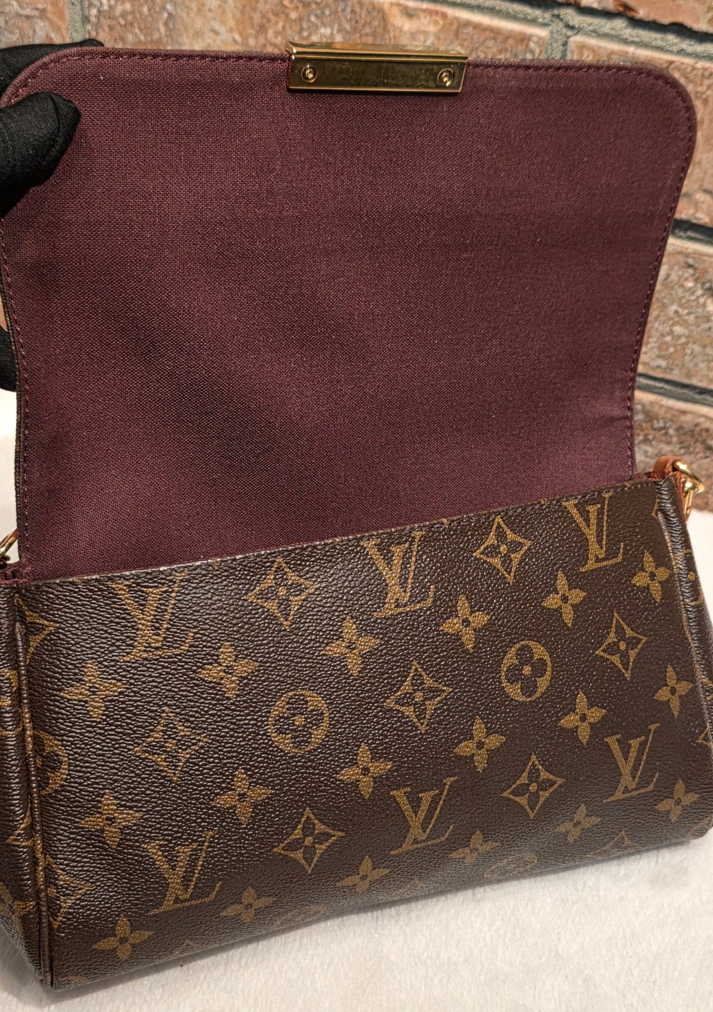 Authentic Louis Vuitton Favorite MM Monogram