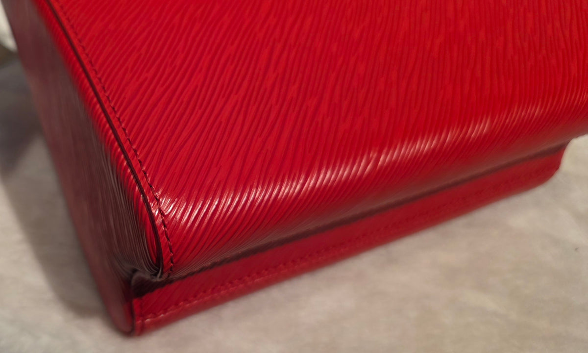 Authentic Louis Vuitton Twist MM Epi Leather in Red