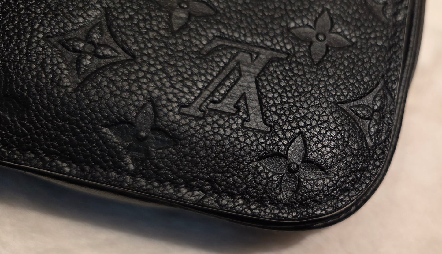 Authentic Louis Vuitton Pochette Metis Empreinte Noir