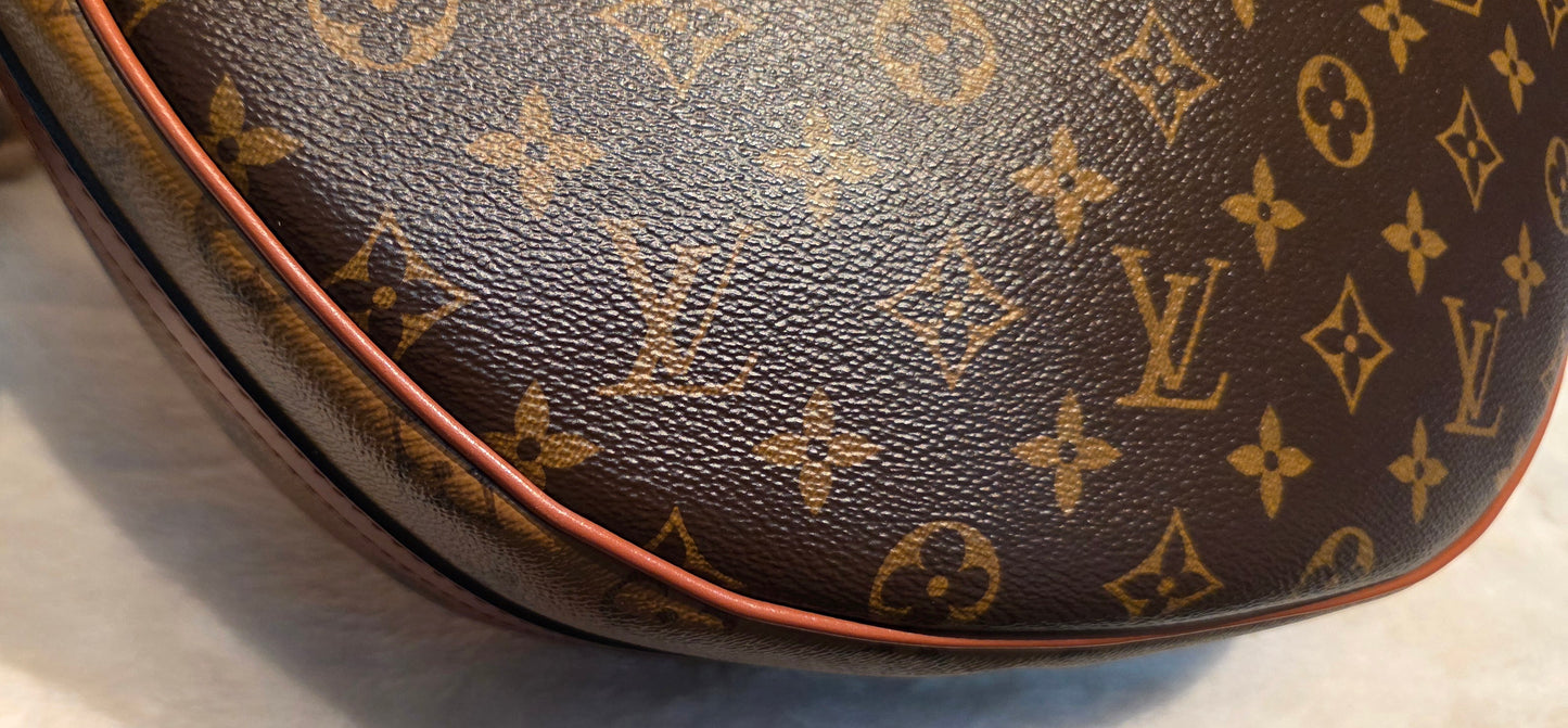 Authentic Louis Vuitton Loop Hobo with Pouch