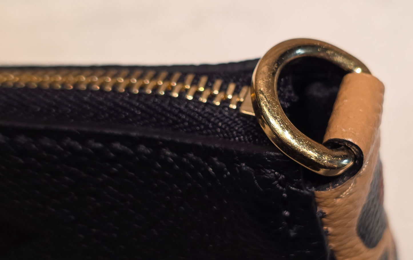 Authentic Louis Vuitton Multipochette Accessoires Wild At Heart