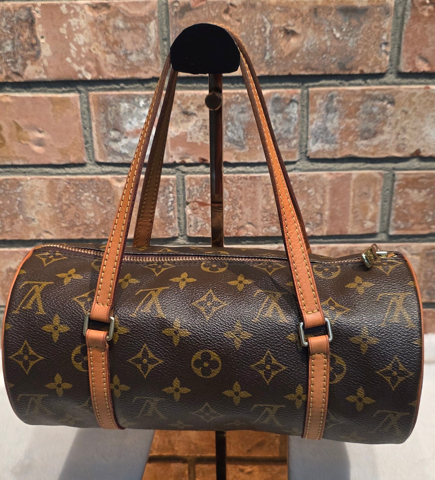 Authentic Louis Vuitton Papillon 27