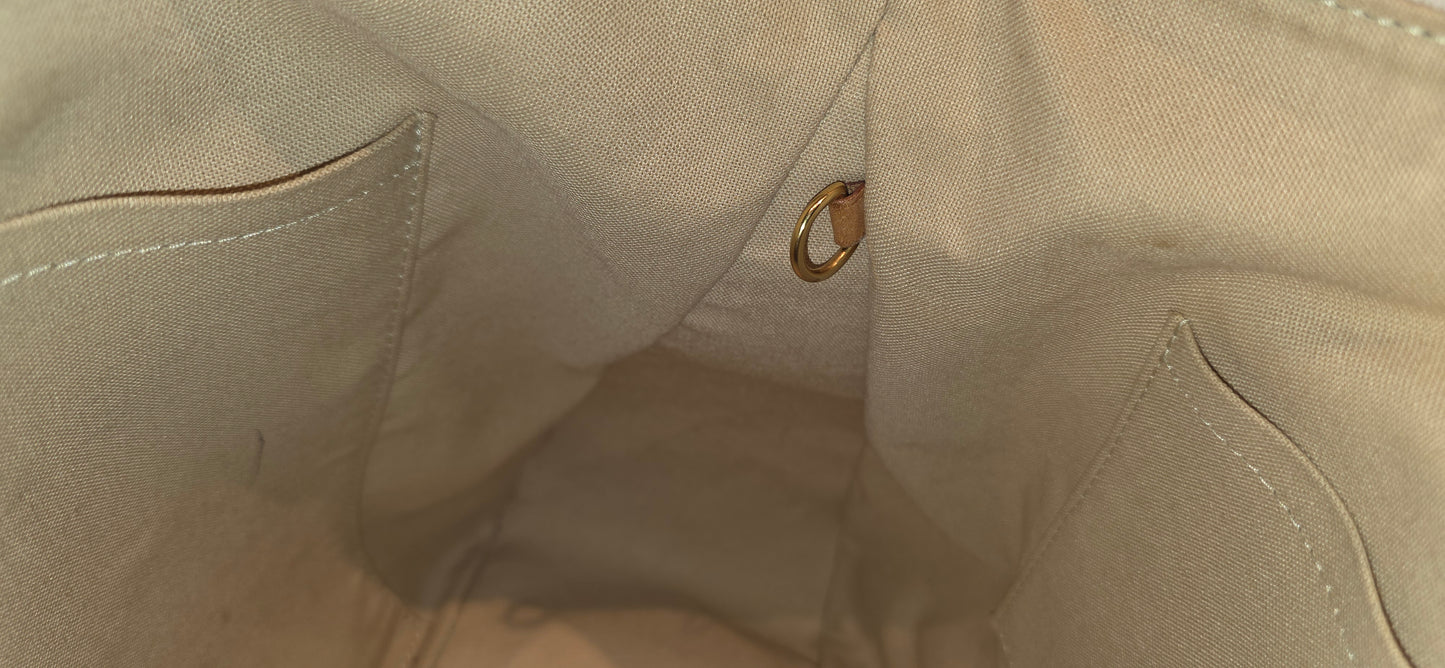 Authentic Louis Vuitton Siracusa GM