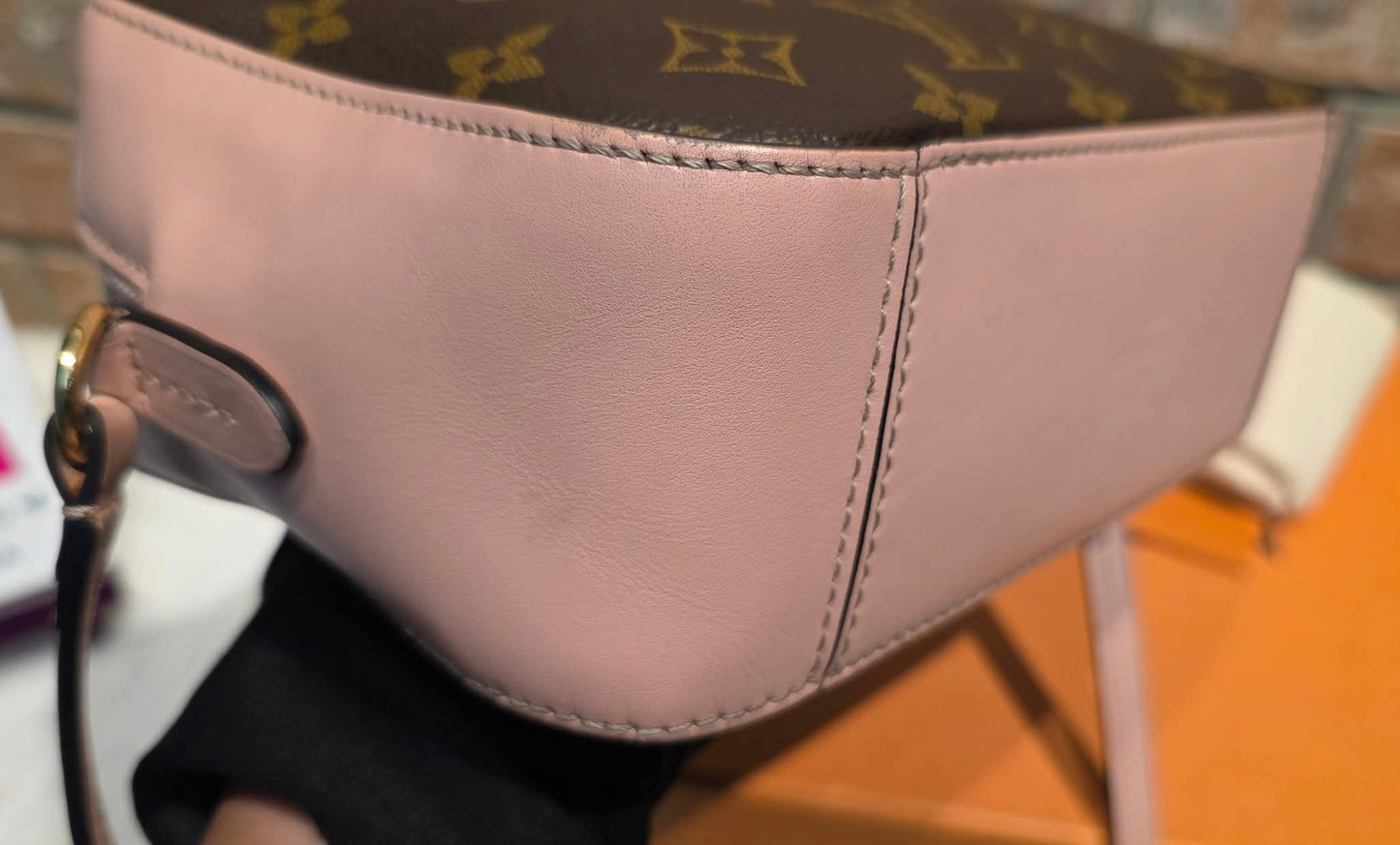 Authentic Louis Vuitton Saintonge Rose Poudre