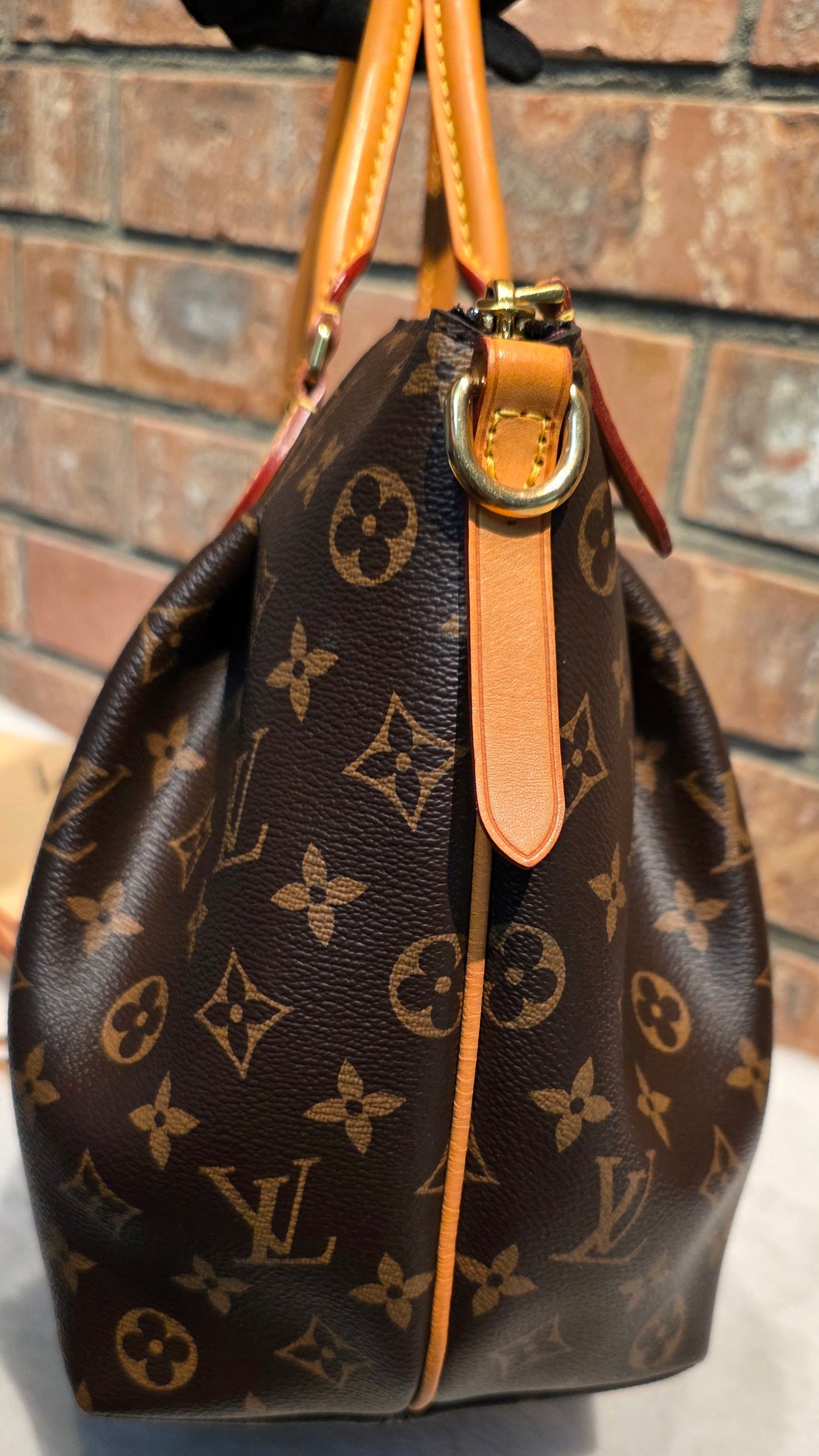Authentic Louis Vuitton Turenne MM
