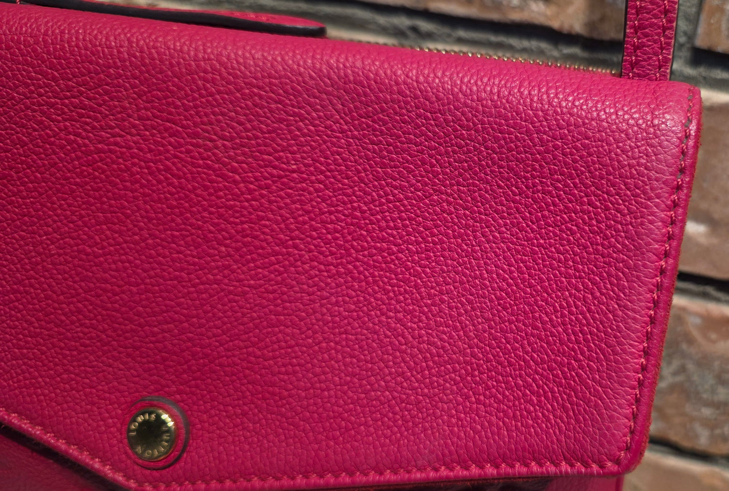 Authentic Louis Vuitton Twice/Twinset Pochette in Dahlia Pink