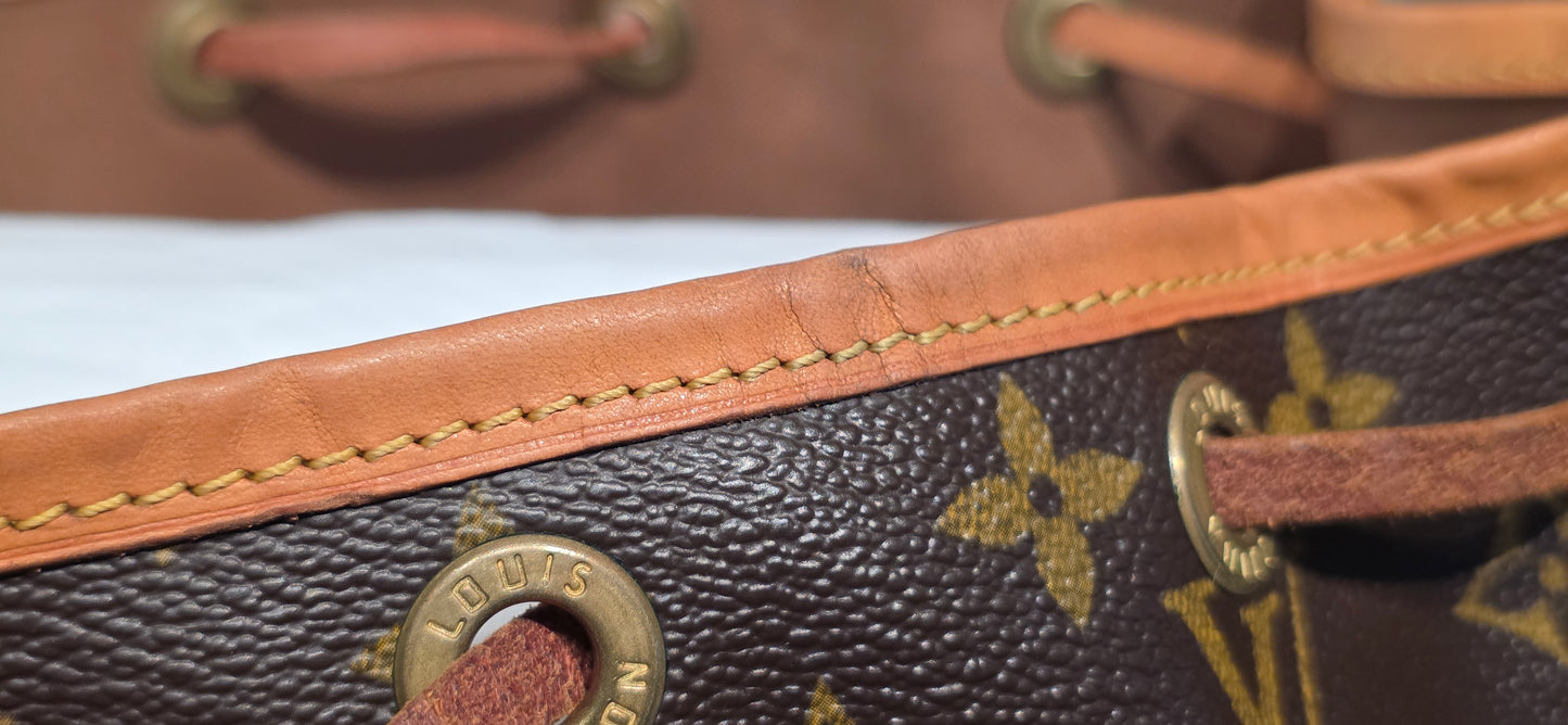 Authentic Louis Vuitton Petite Noe Monogram