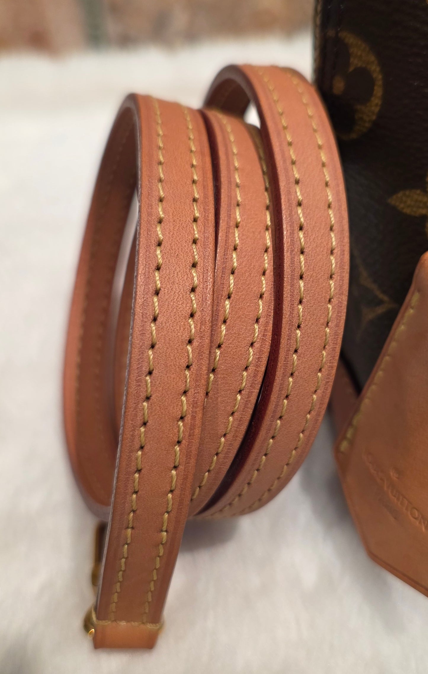 Authentic Louis Vuitton Alma BB Monogram