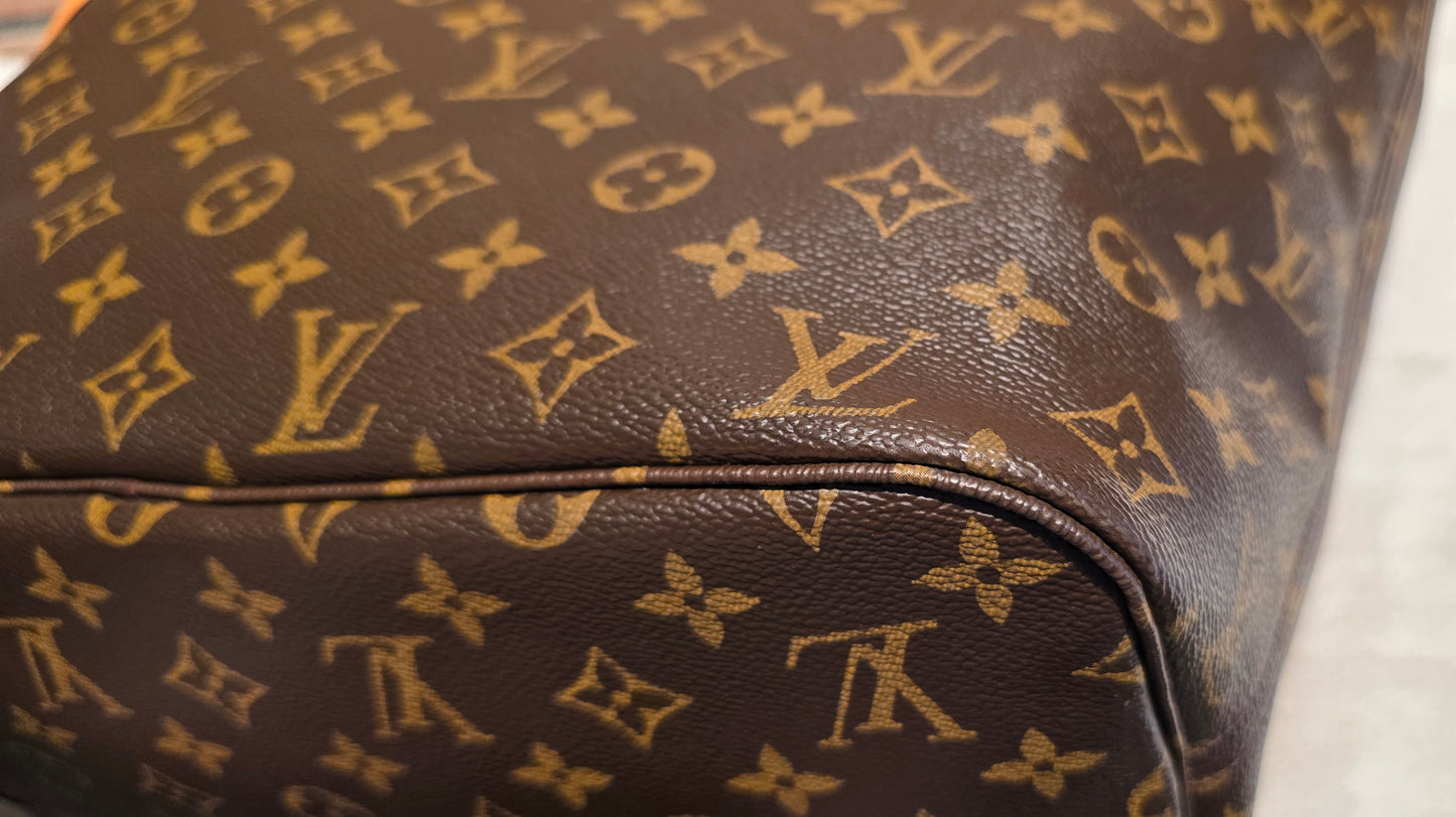 Authentic Louis Vuitton Neverfull MM (Pivoine Interior)