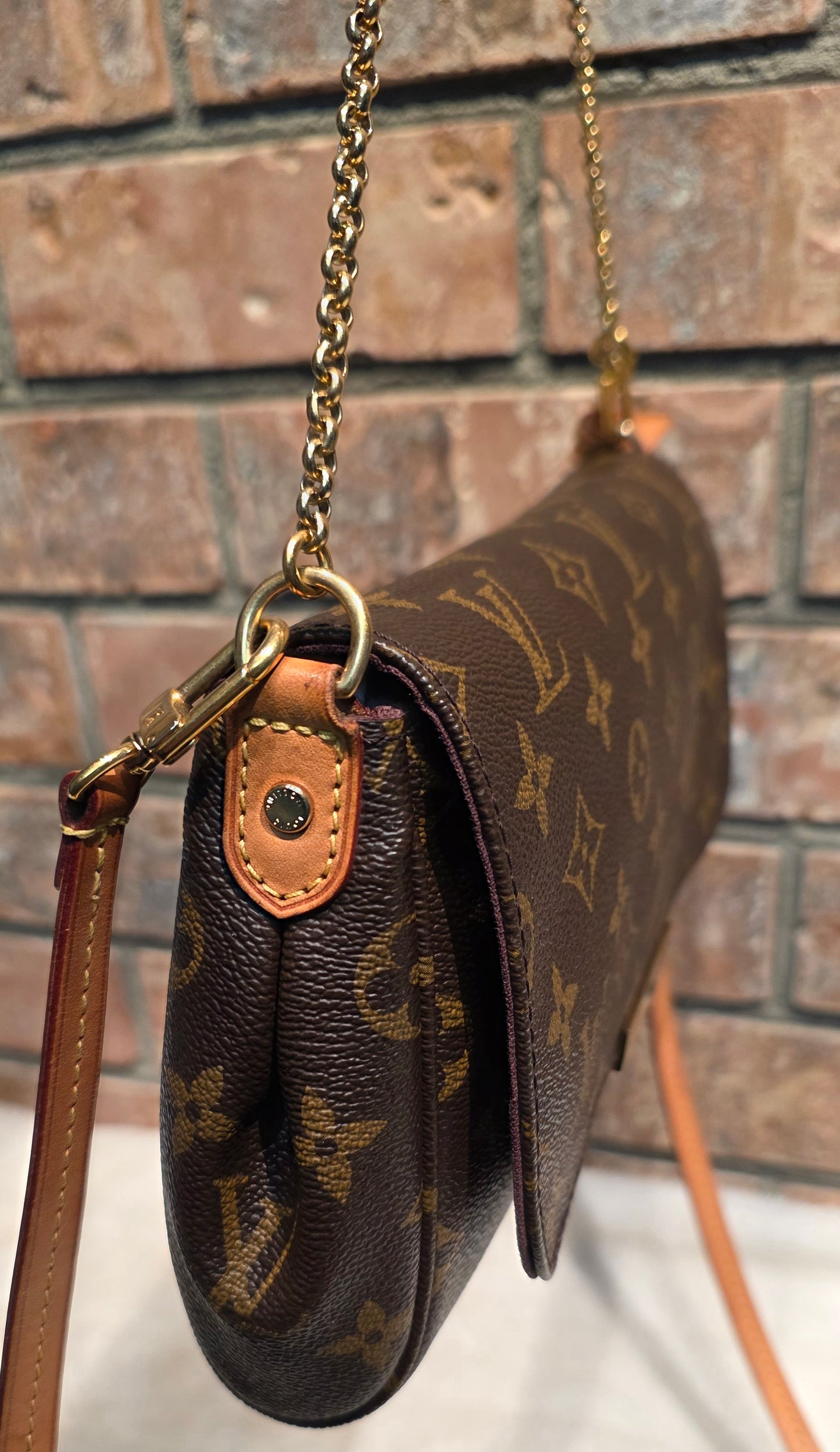 Authentic Louis Vuitton Favorite MM Monogram