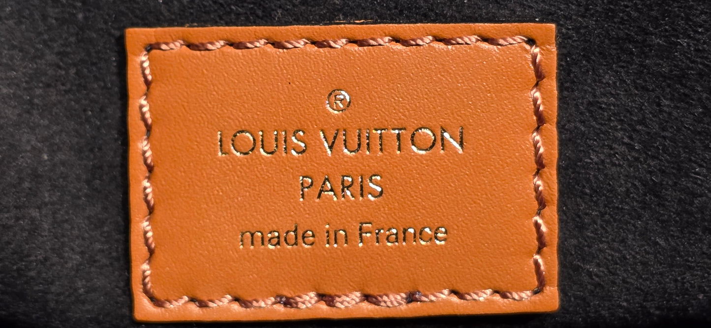 Authentic Louis Vuitton Multipochette Accessoires Wild At Heart