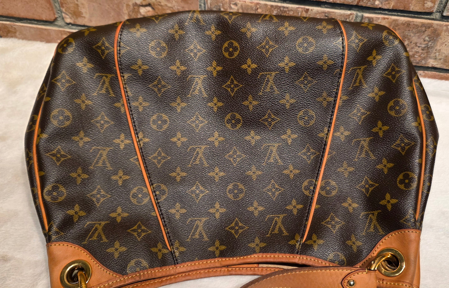 Authentic Louis Vuitton Galliera PM
