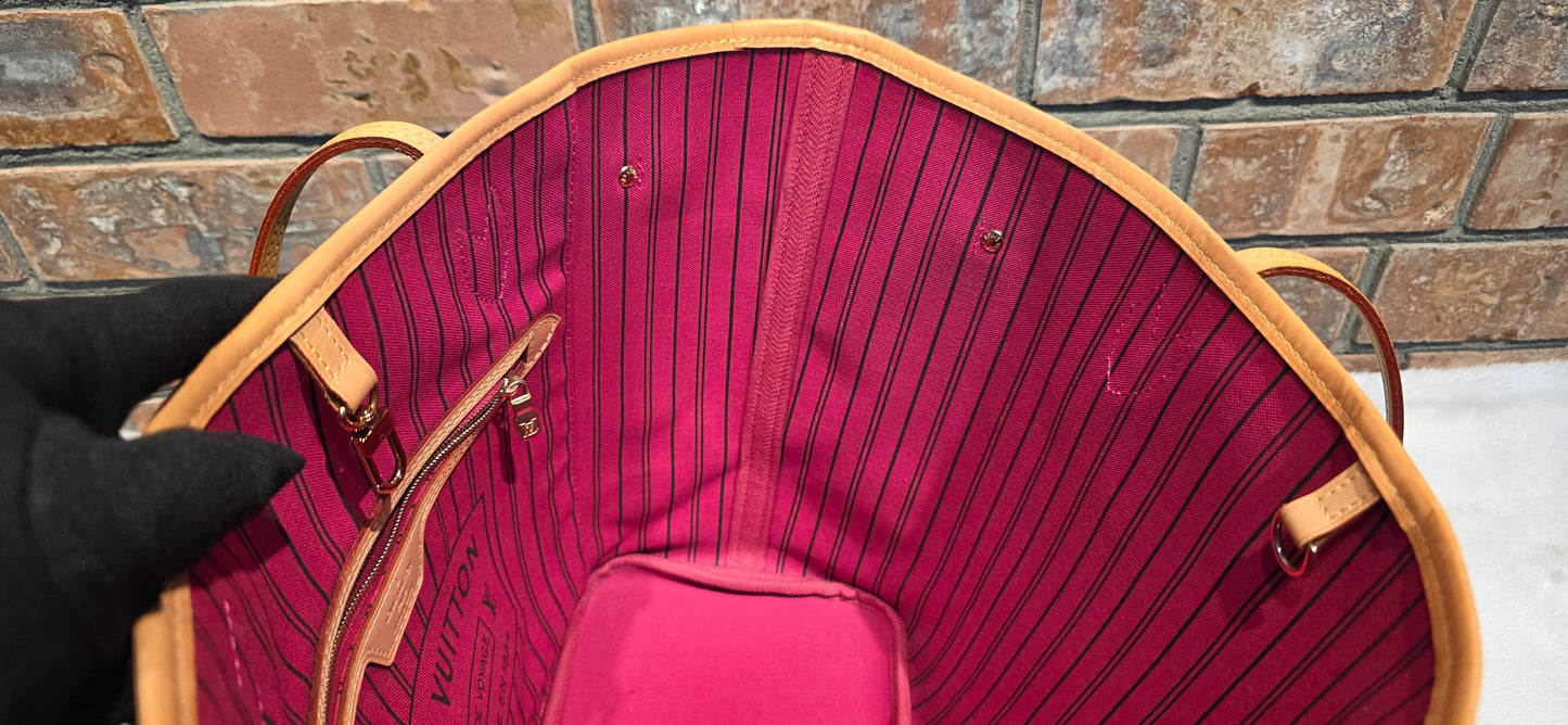 Authentic Louis Vuitton Neverfull MM (Pivoine Interior)
