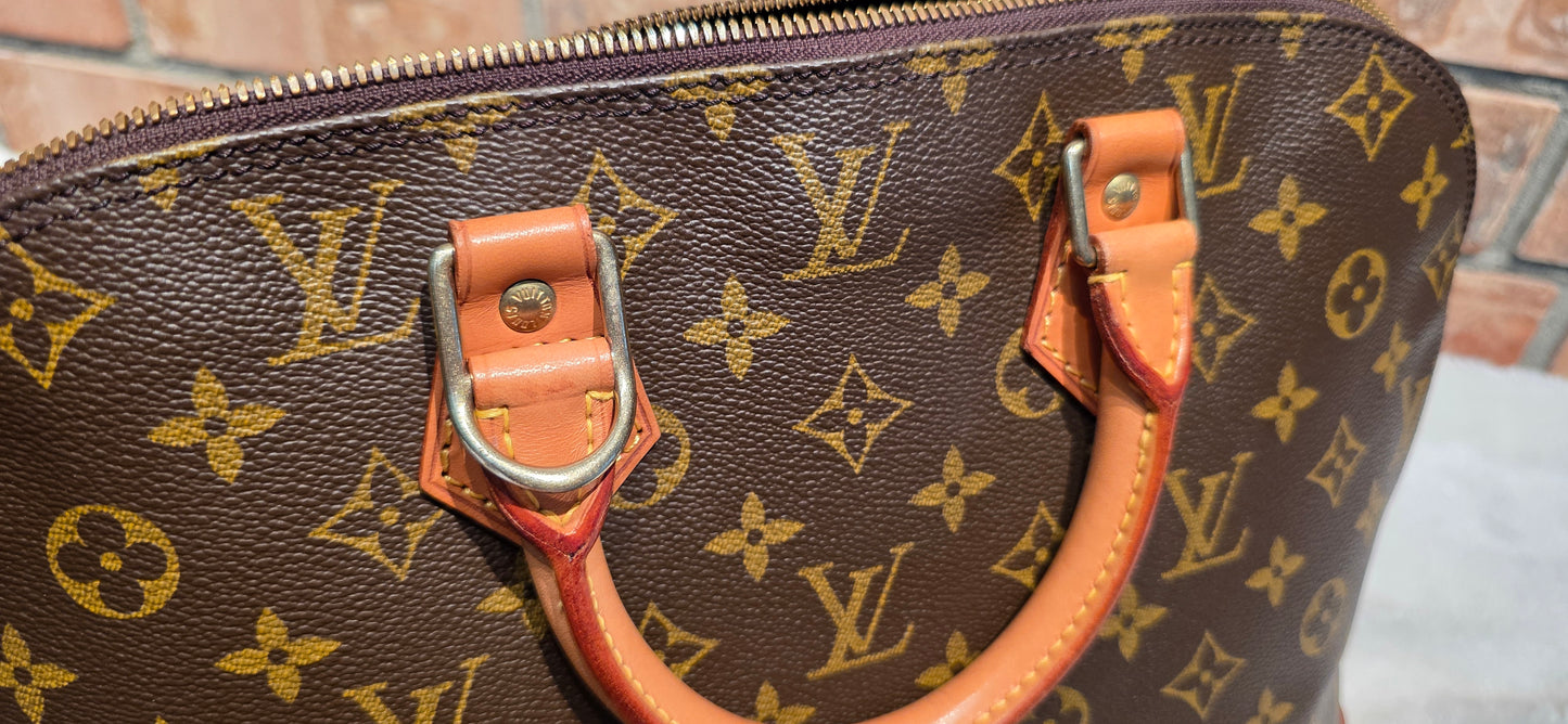 Authentic Louis Vuitton Alma PM Monogram (With Strap)