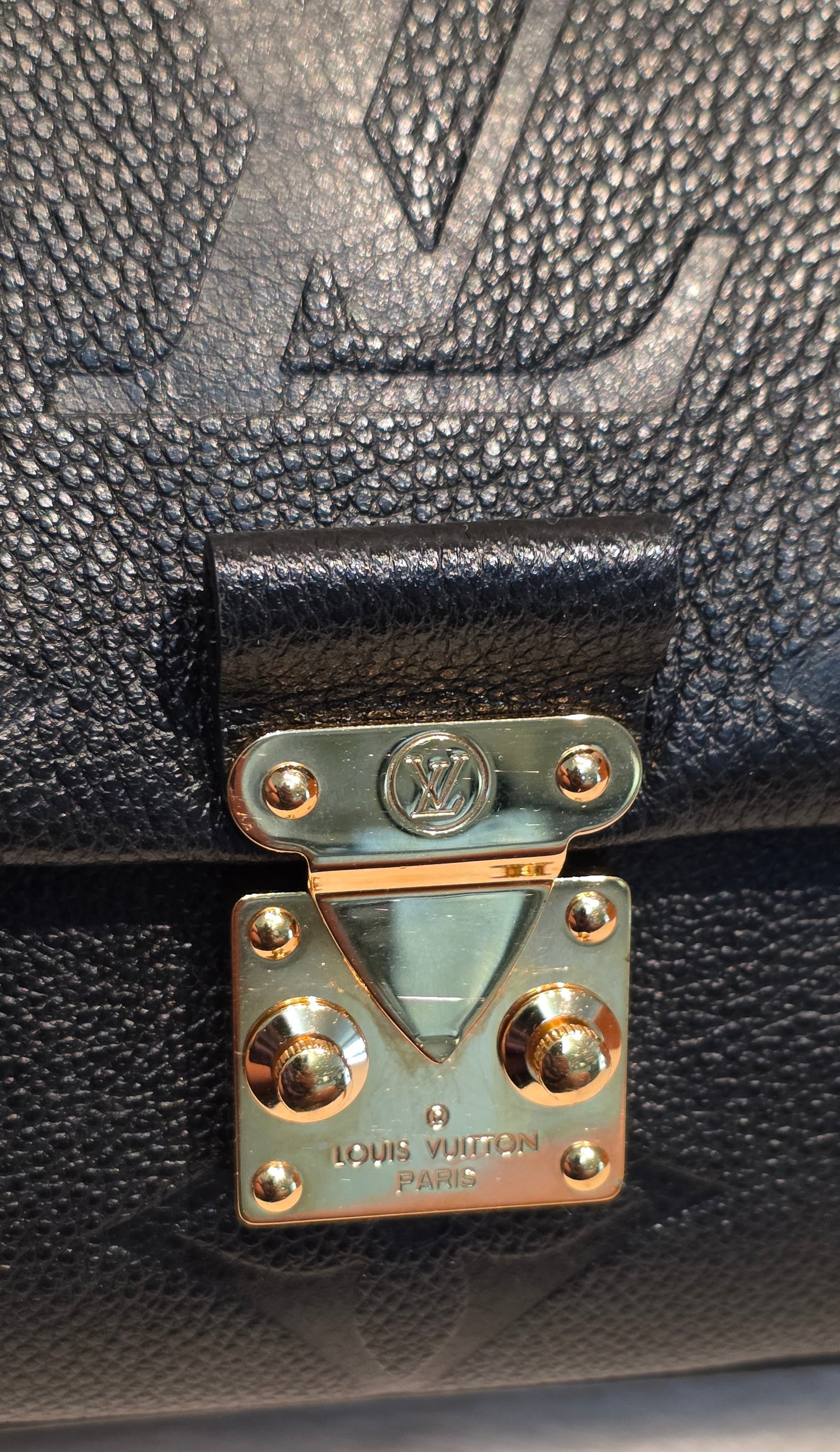 Authentic Louis Vuitton Madeleine MM Empreinte Noir