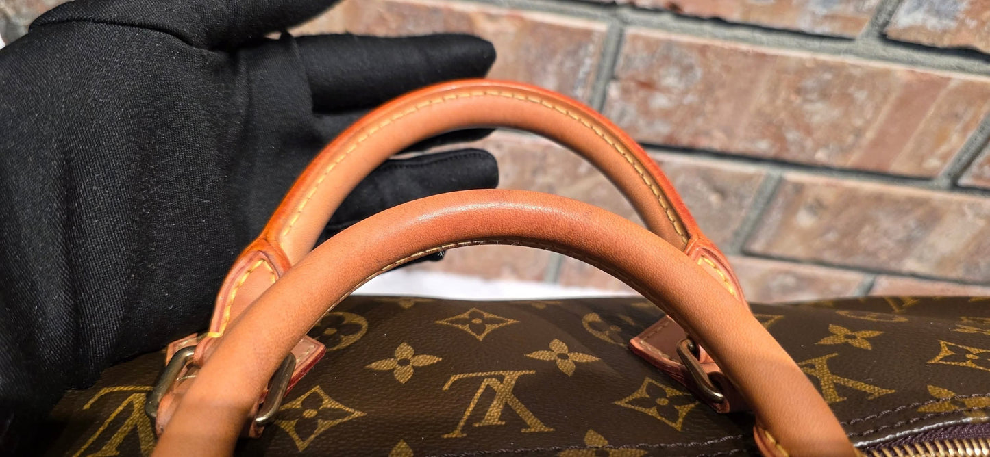 Authentic Louis Vuitton Speedy 40 Monogram