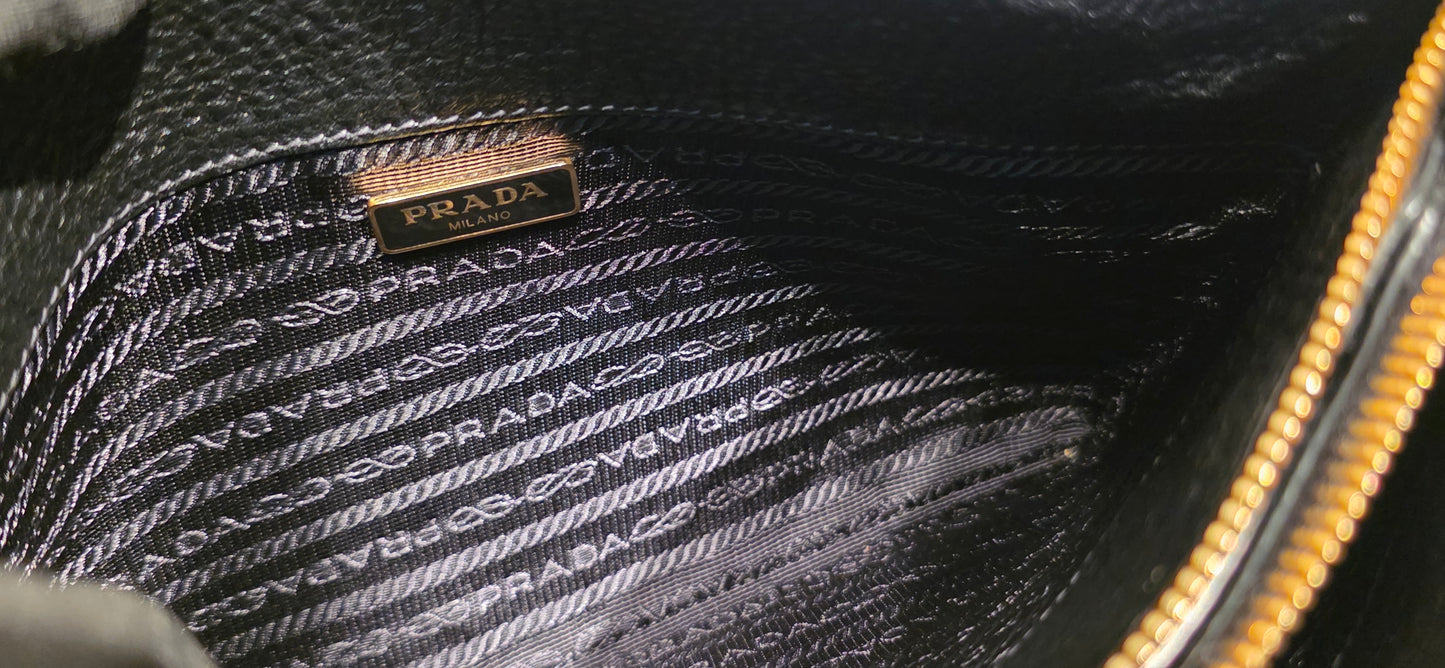 Authentic Prada Bandoliera Vitello Phenix Crossbody Bag