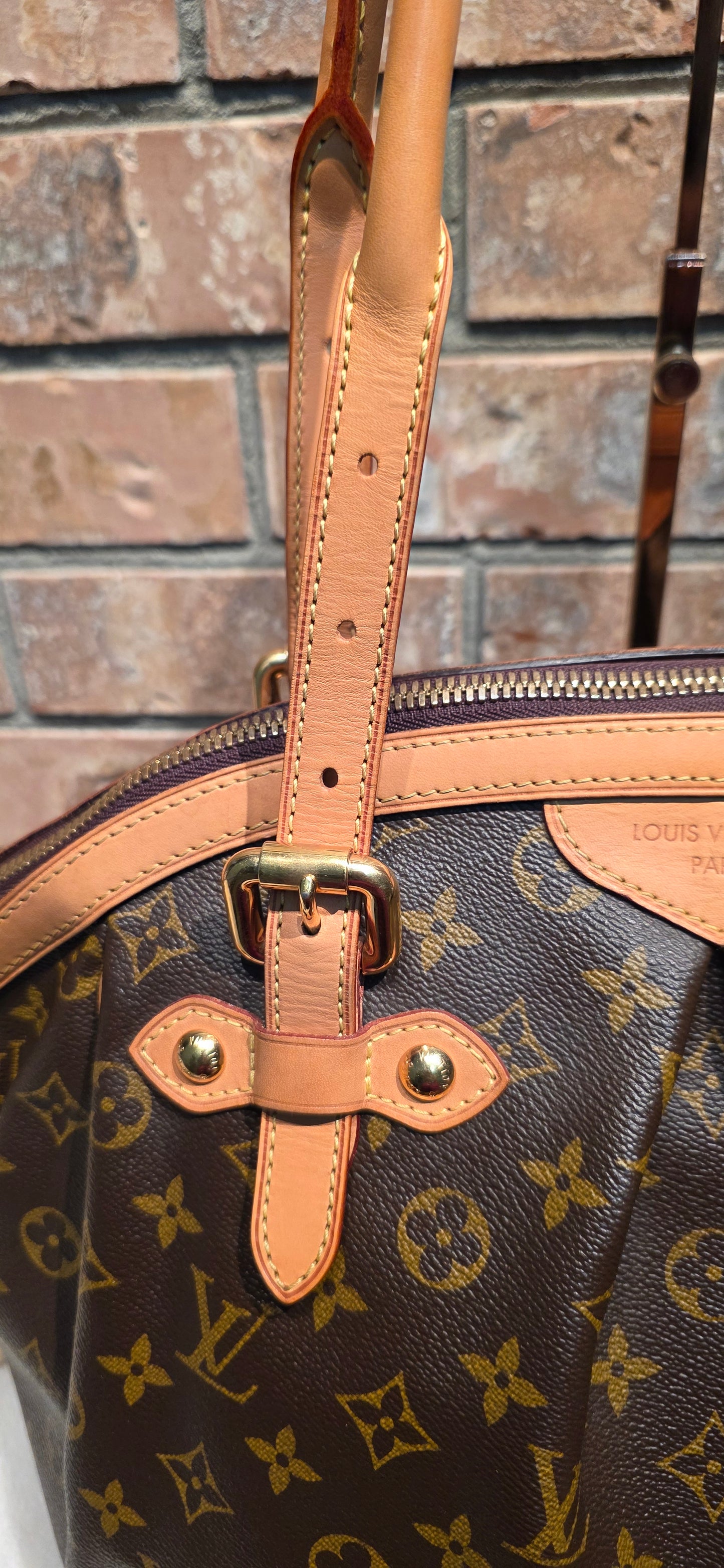 Authentic Louis Vuitton Tivoli GM