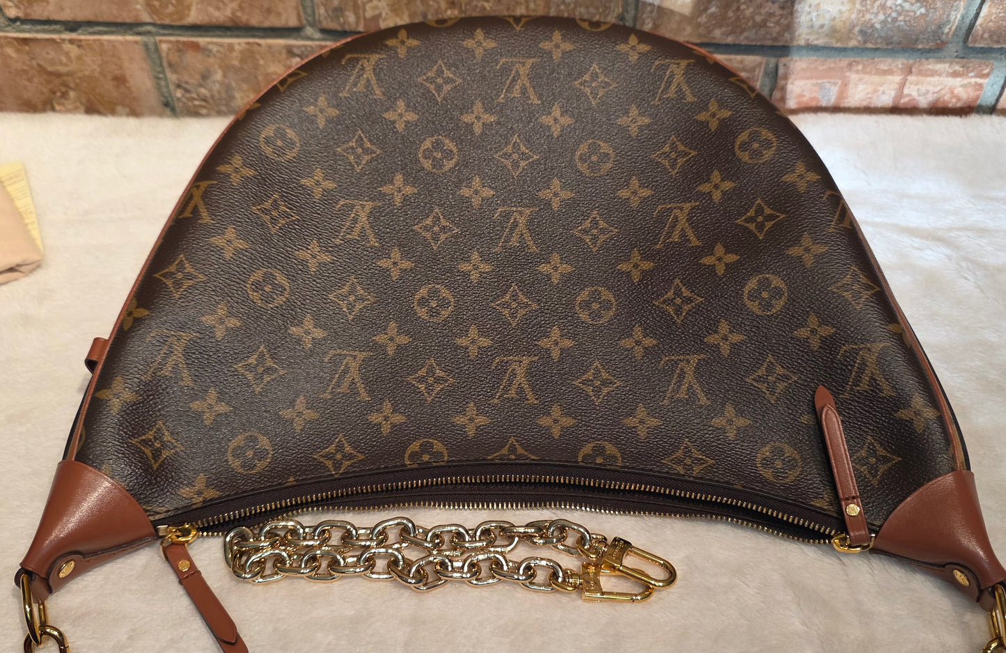 Authentic Louis Vuitton Loop Hobo with Pouch