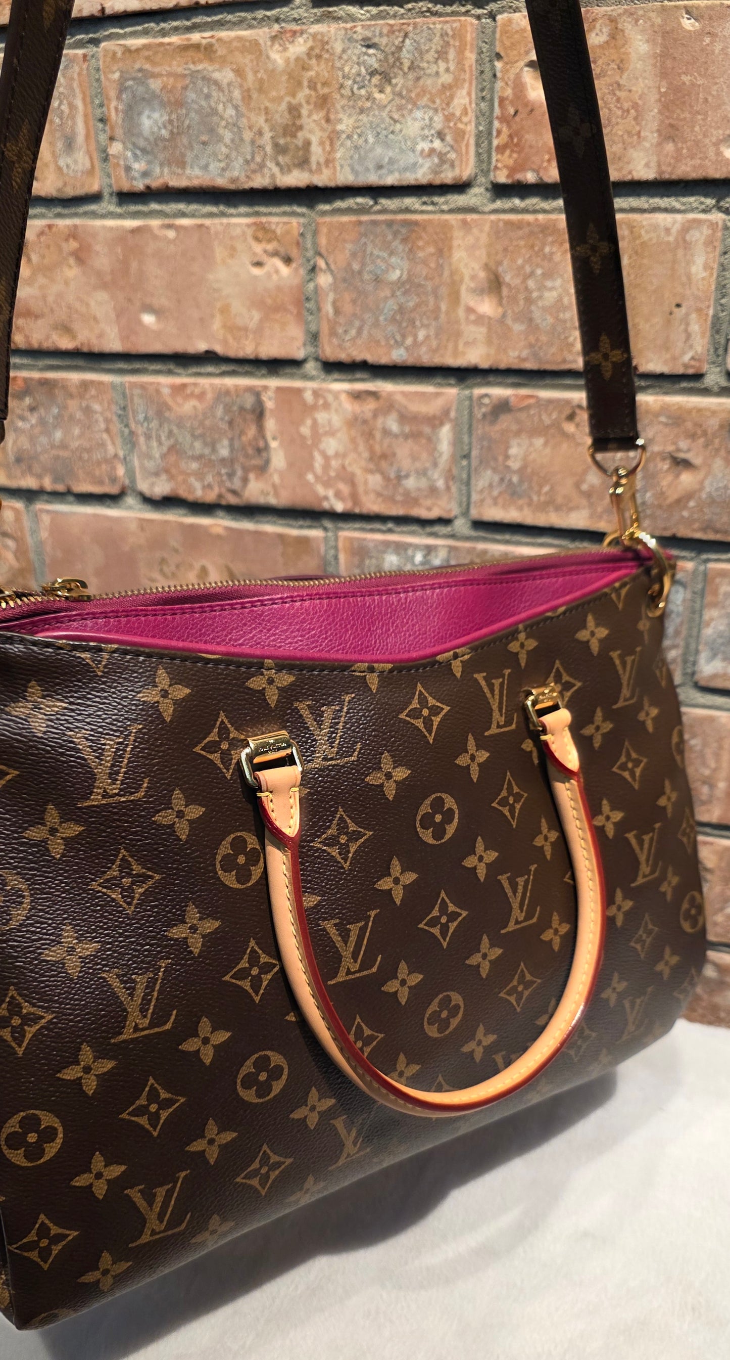 Authentic Louis Vuitton Pallas MM Aurore