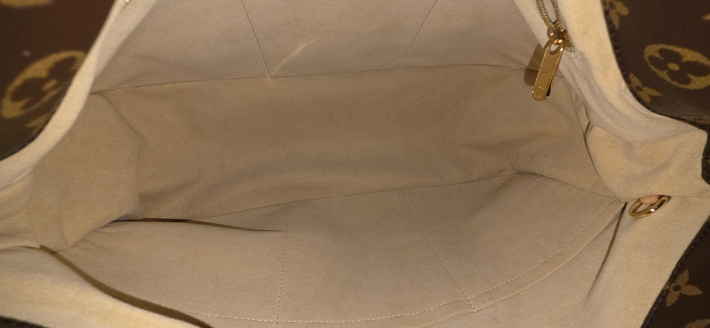 Authentic Louis Vuitton Artsy MM Monogram