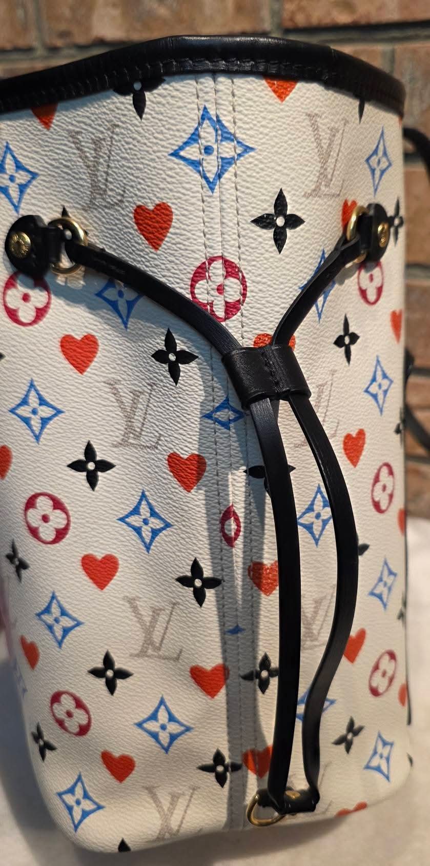 Authentic Louis Vuitton Neverfull MM with Pouch Game On Collection