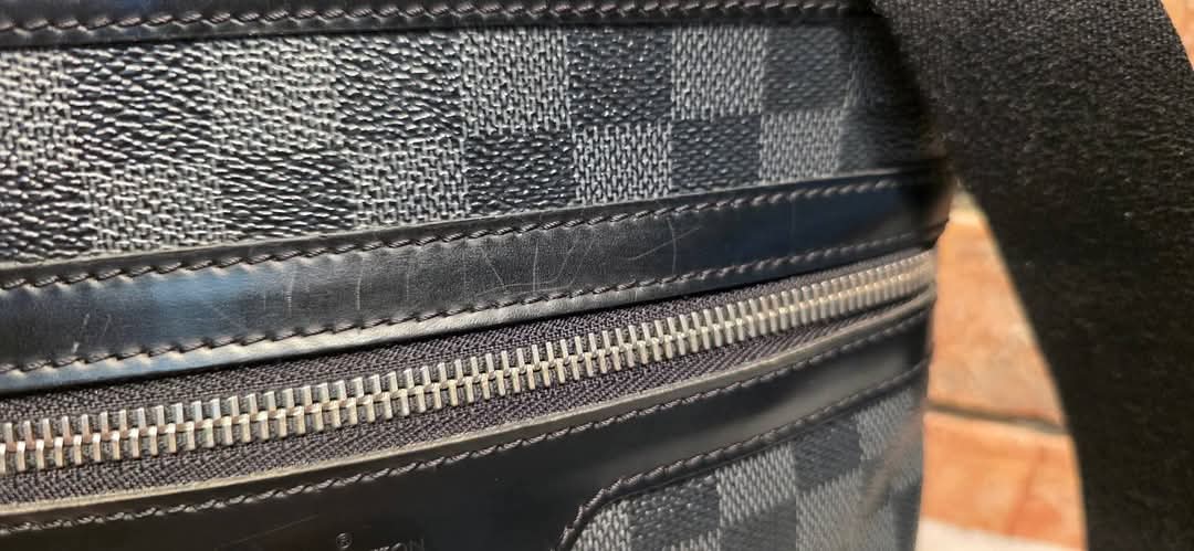 Authentic Louis Vuitton Thomas Crossbody Damier Graphite
