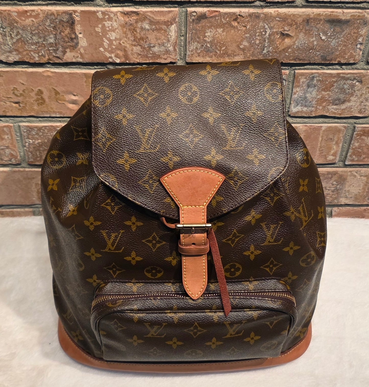 Authentic Louis Vuitton Montsouris GM