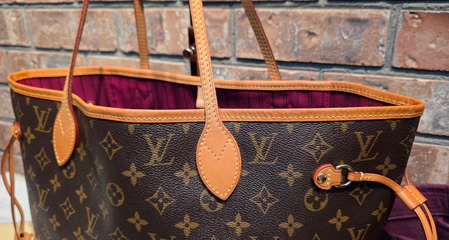Authentic Neverfull MM Monogram Fuchsia Interior (BAG ONLY)