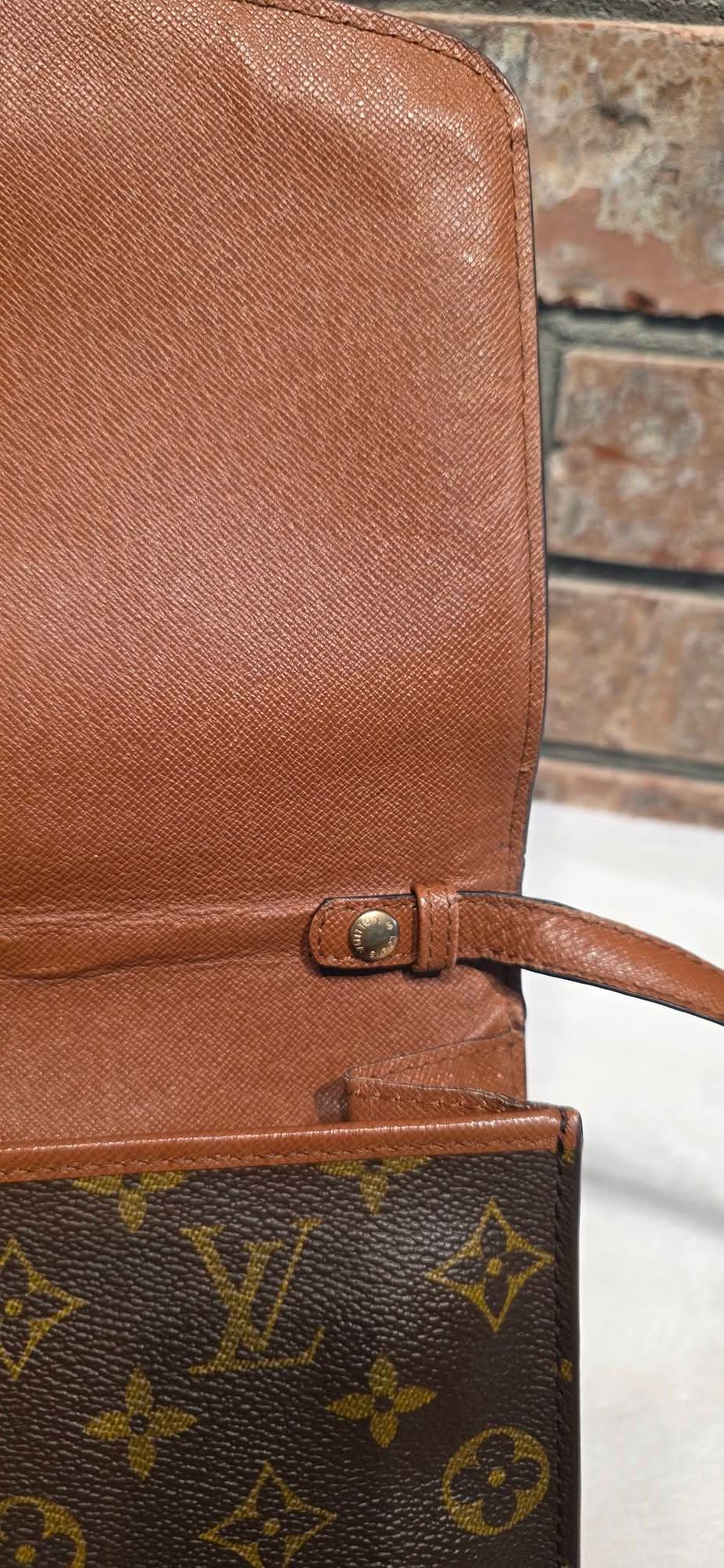 Authentic Louis Vuitton Pochette Bordeaux