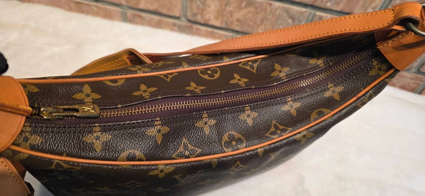 Authentic Louis Vuitton Boulogne 30