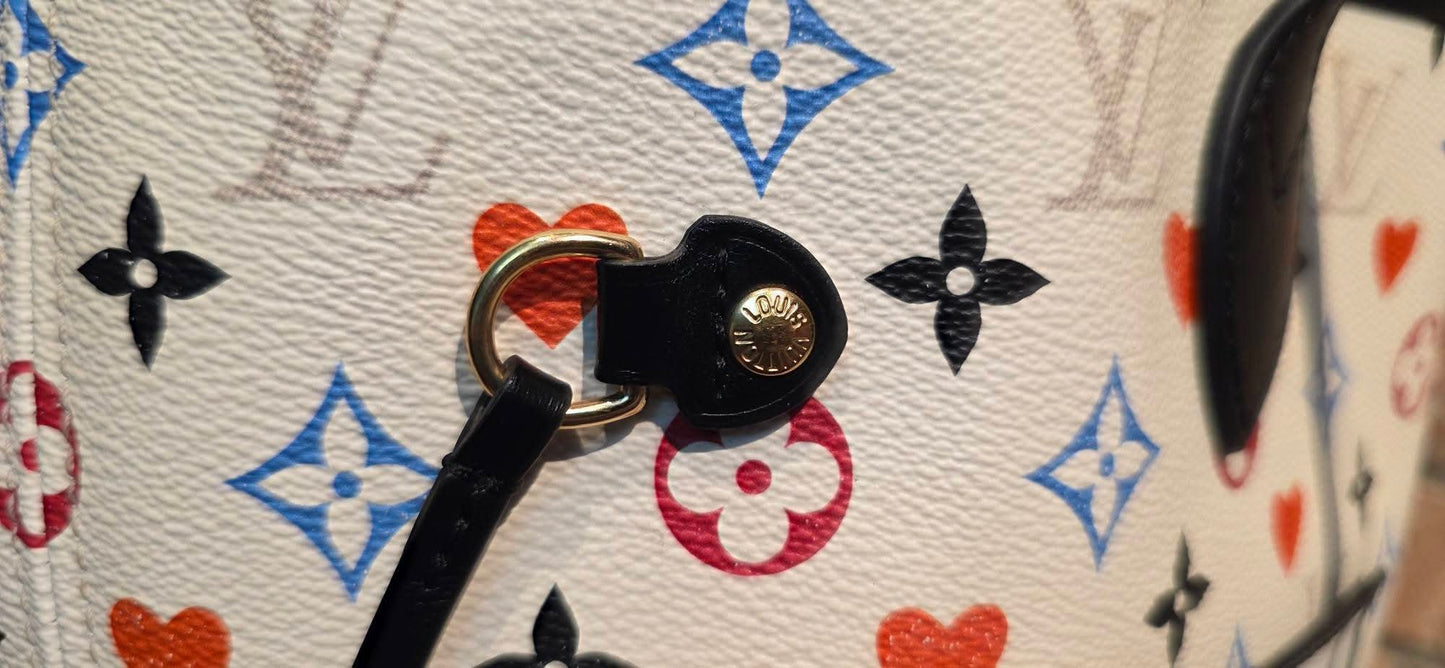 Authentic Louis Vuitton Neverfull MM with Pouch Game On Collection